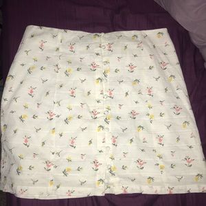 Cute flowery skirt!